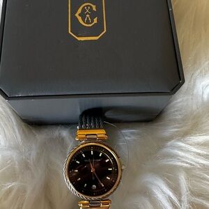 Chic Black and Gold Women's Watch